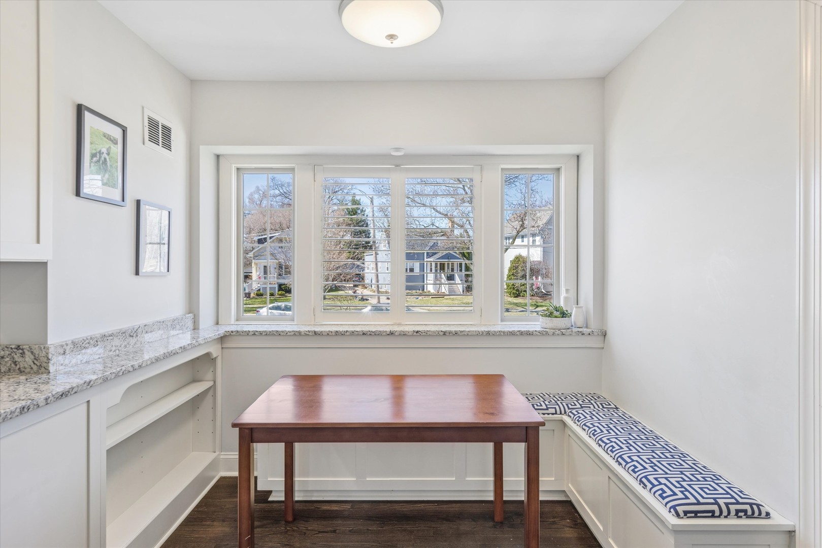 271 Sunset Avenue, Glen Ellyn, IL 60137