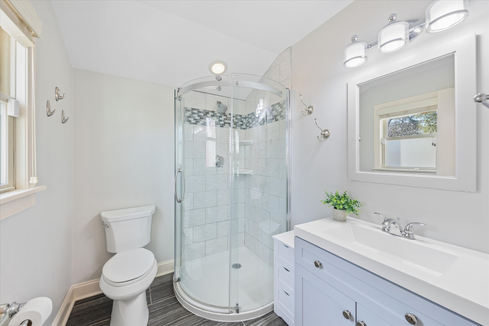 271 Sunset Avenue, Glen Ellyn, IL 60137