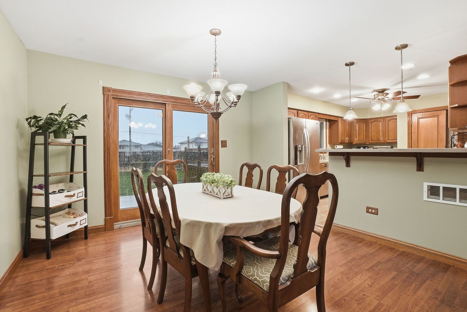 16236 Princeton Avenue, Tinley Park, IL 60477