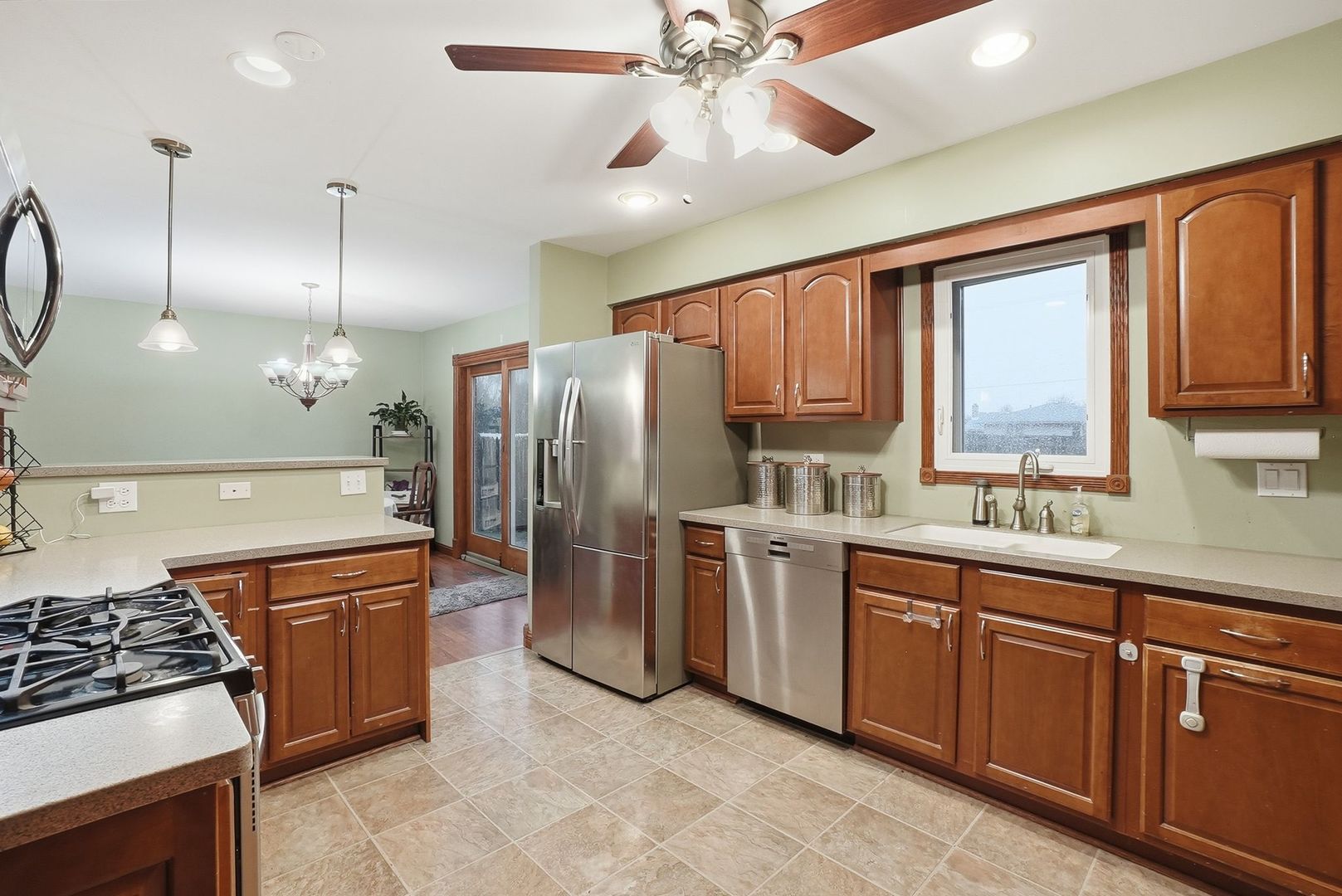 16236 Princeton Avenue, Tinley Park, IL 60477