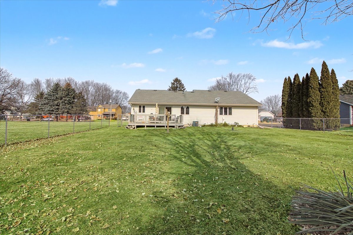 1816 Doris Road, Lake Holiday, IL 60548