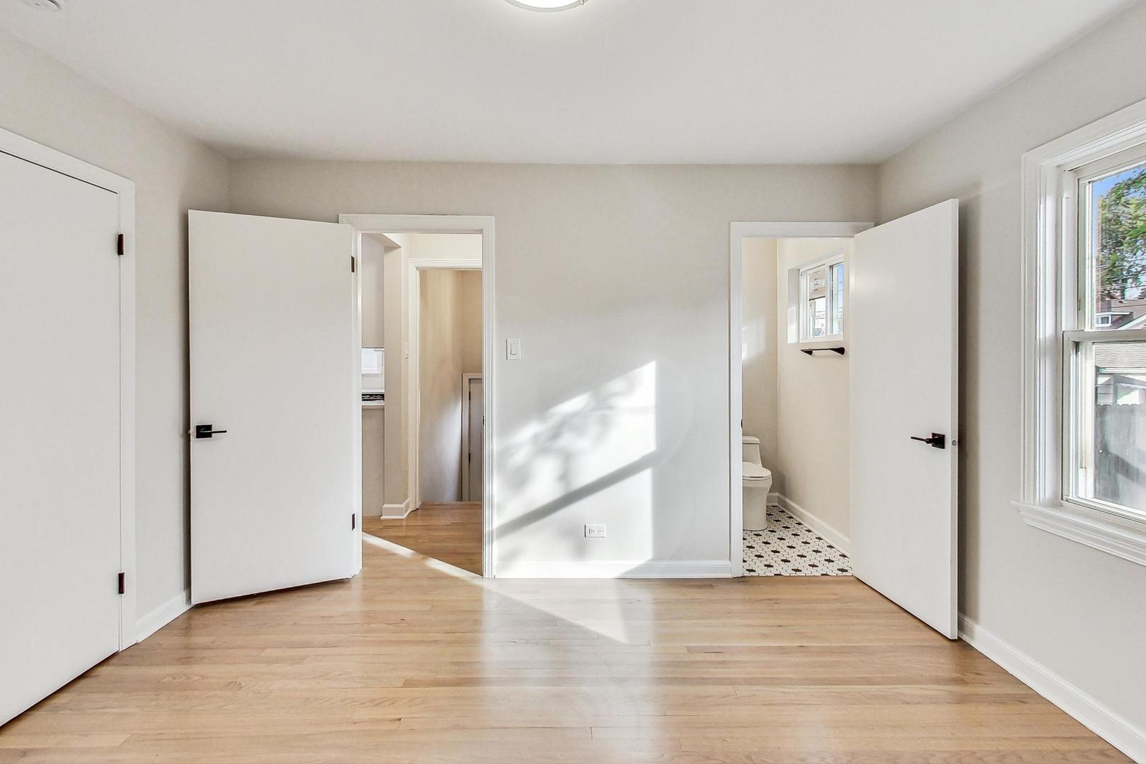 6113 S Kostner Avenue, Chicago, IL 60629