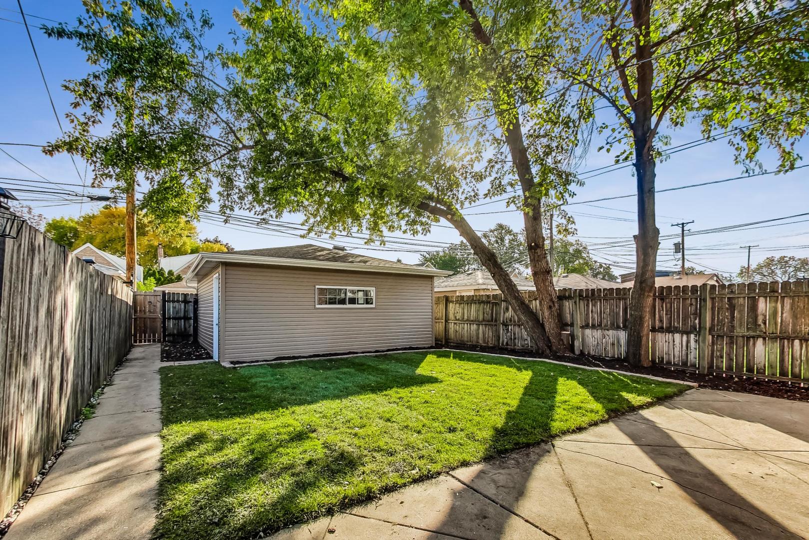 6113 S Kostner Avenue, Chicago, IL 60629