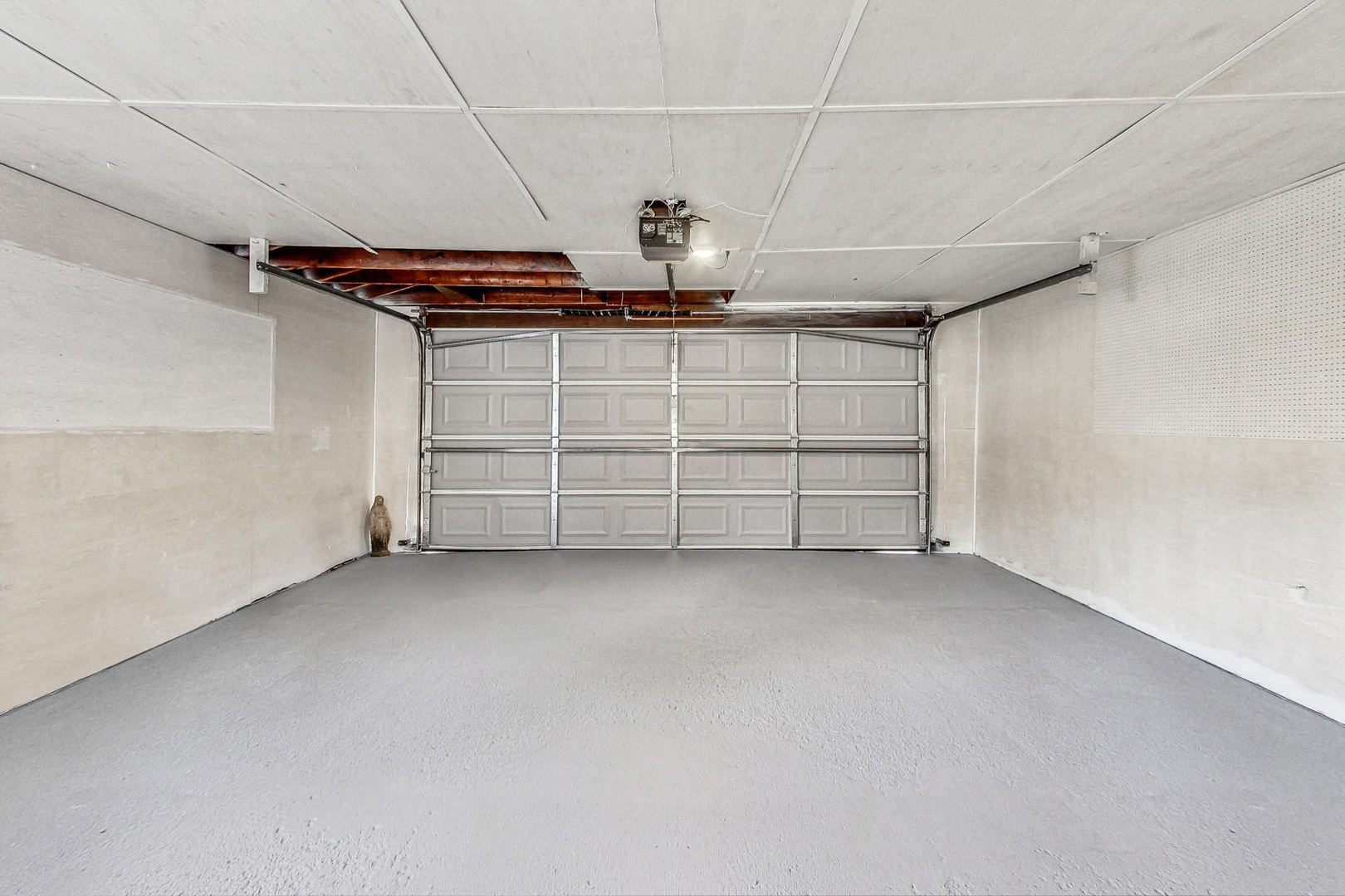 6113 S Kostner Avenue, Chicago, IL 60629