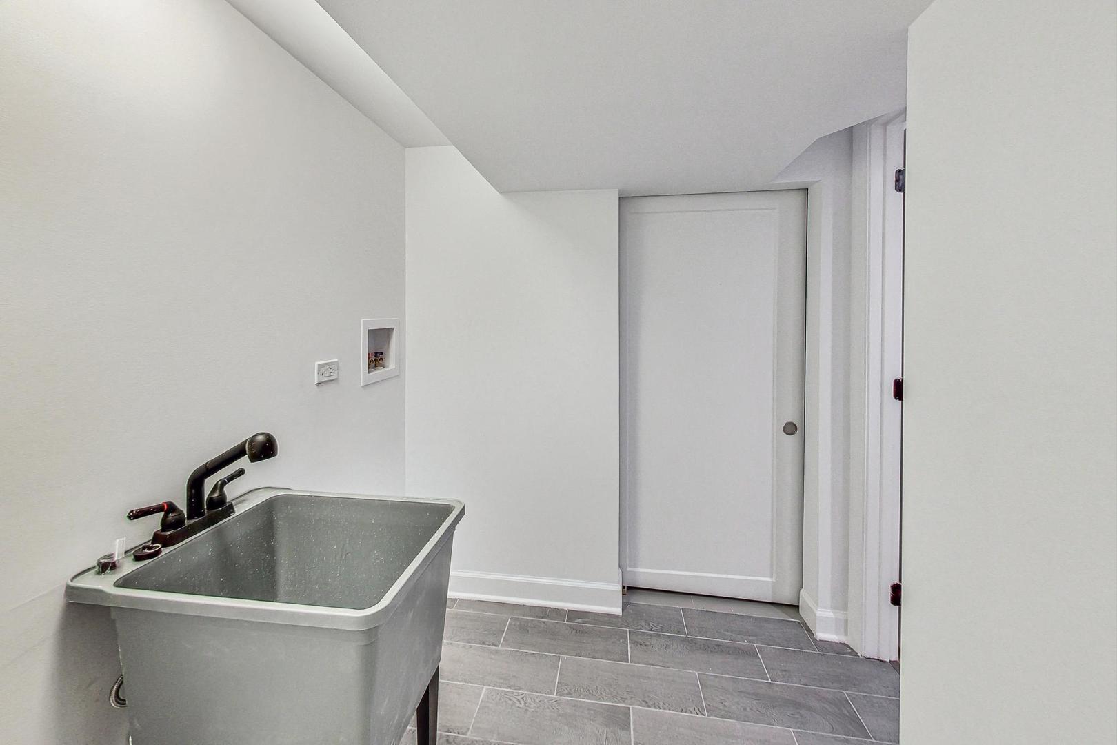 6113 S Kostner Avenue, Chicago, IL 60629