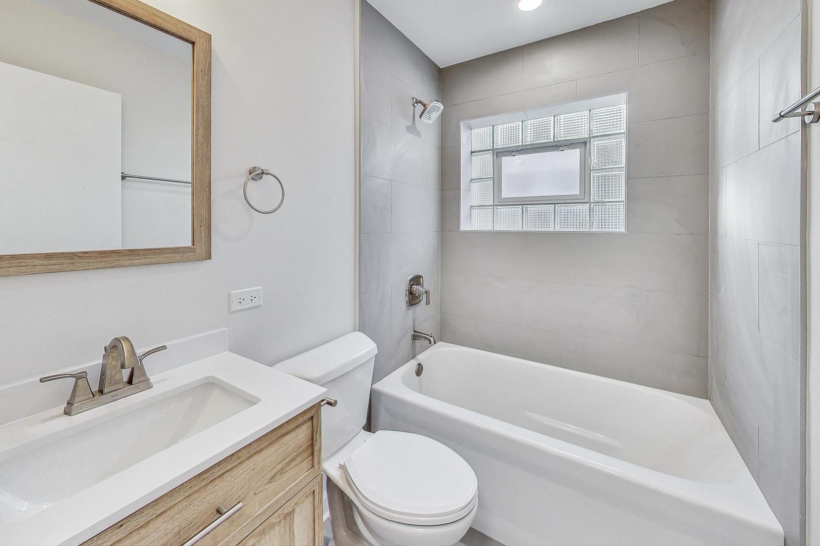 6113 S Kostner Avenue, Chicago, IL 60629