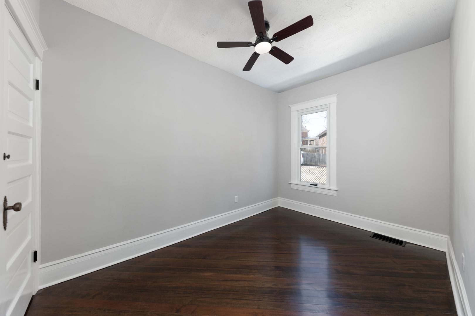 416 Buell Avenue, Joliet, IL 60435