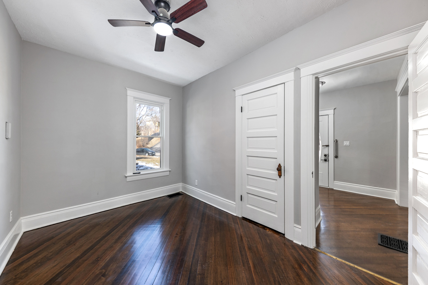 416 Buell Avenue, Joliet, IL 60435