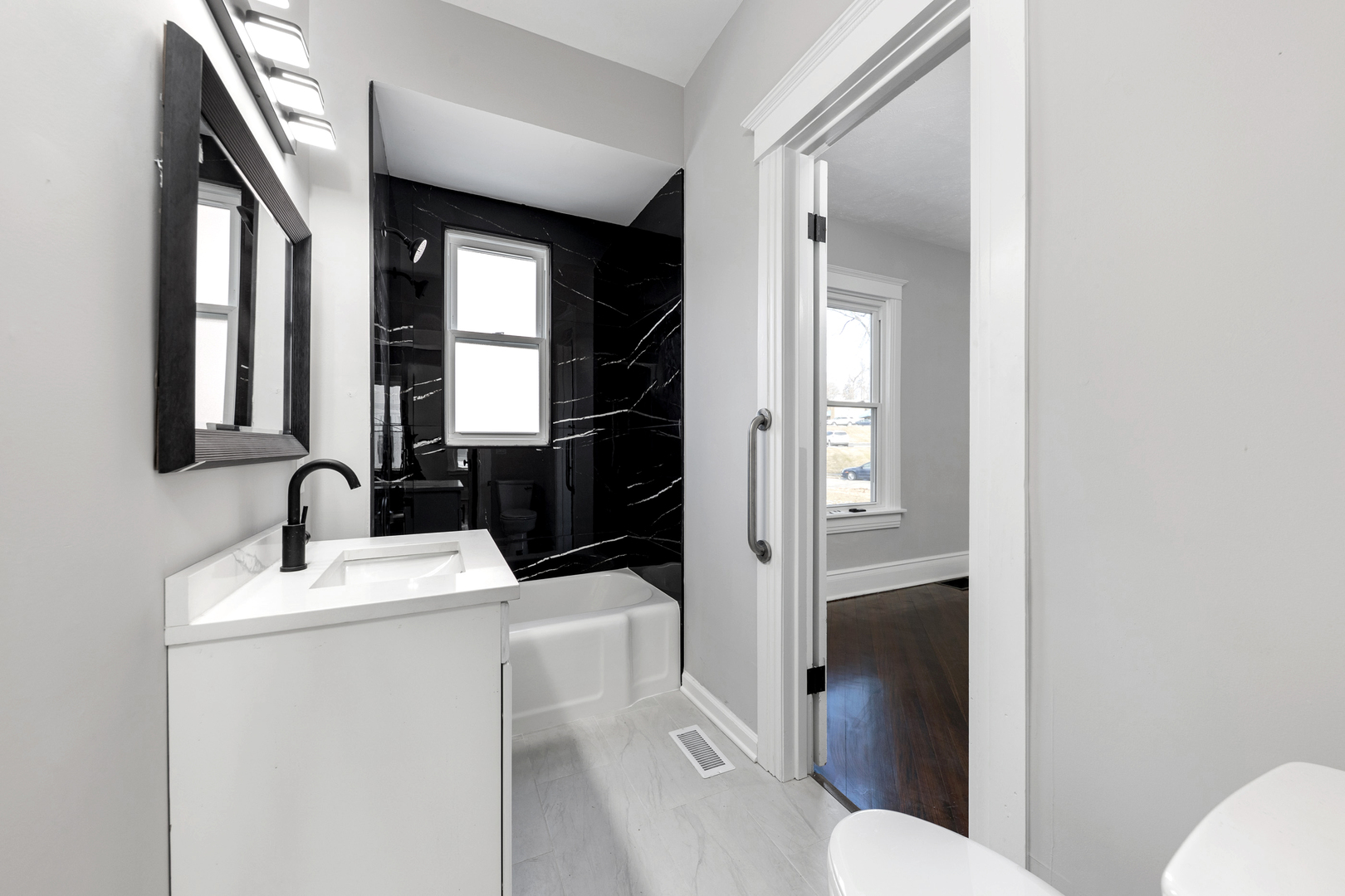 416 Buell Avenue, Joliet, IL 60435