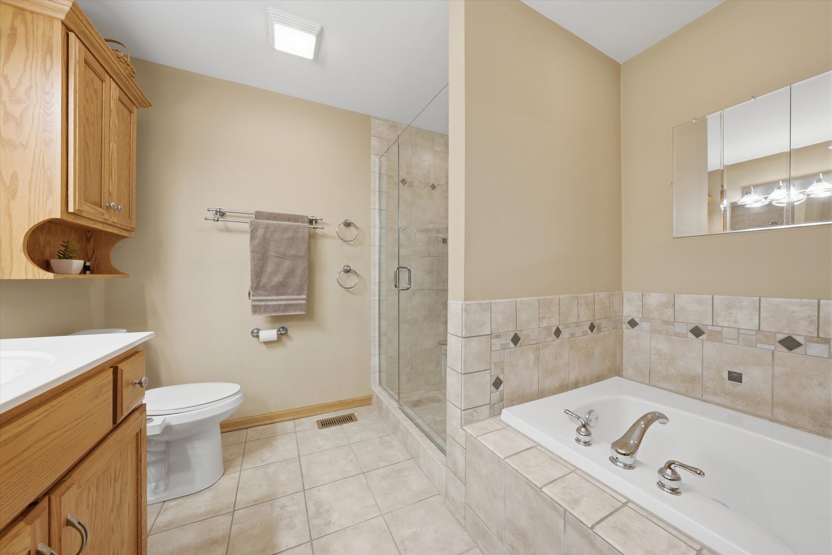 3688 Warwick Drive, Crete, IL 60417