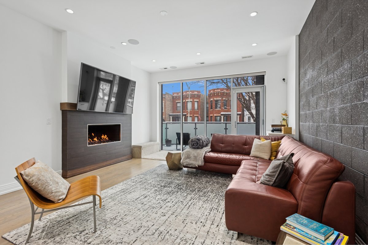 1437 W Diversey Parkway #1W, Chicago, IL 60614