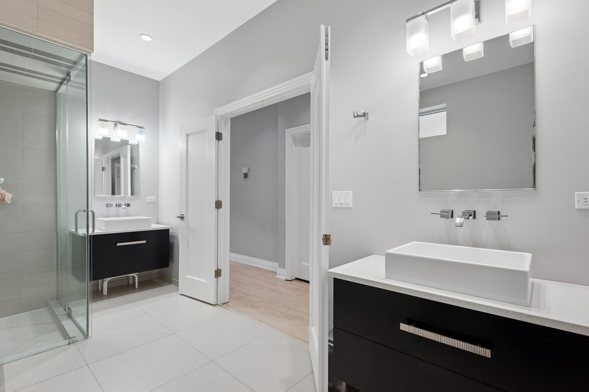 1437 W Diversey Parkway #1W, Chicago, IL 60614