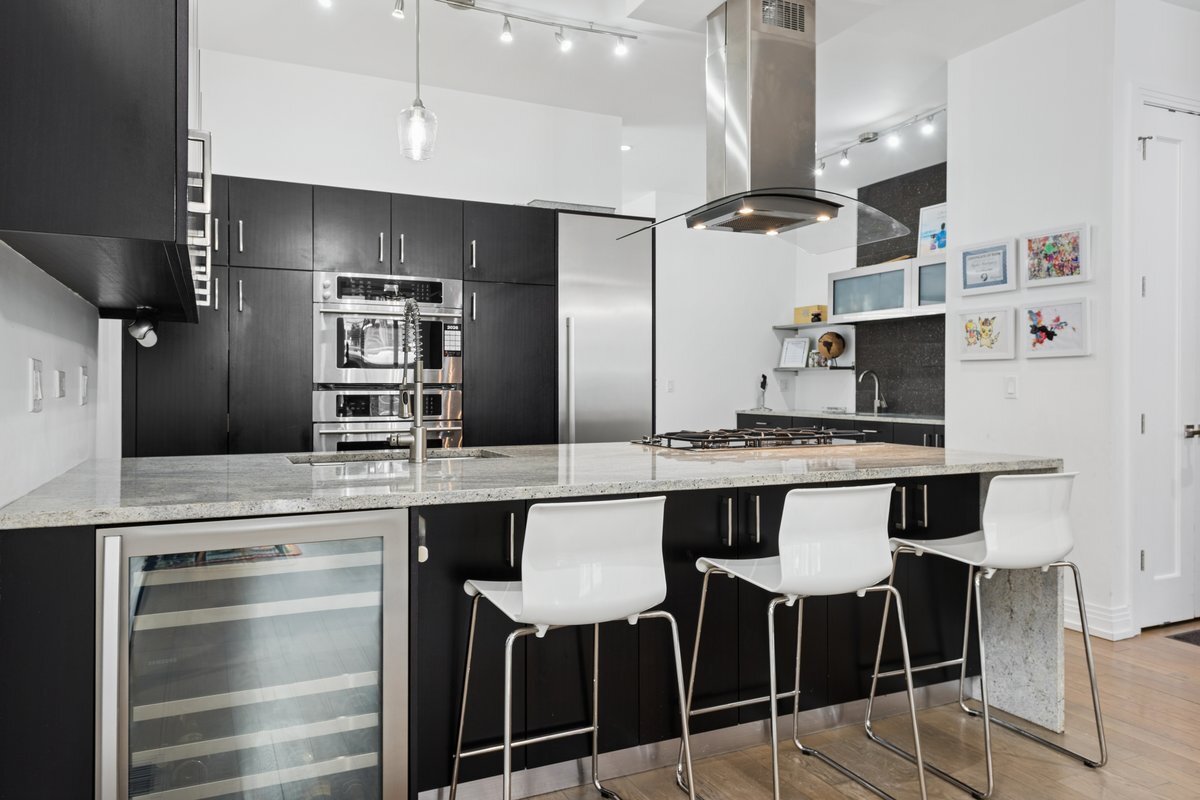 1437 W Diversey Parkway #1W, Chicago, IL 60614