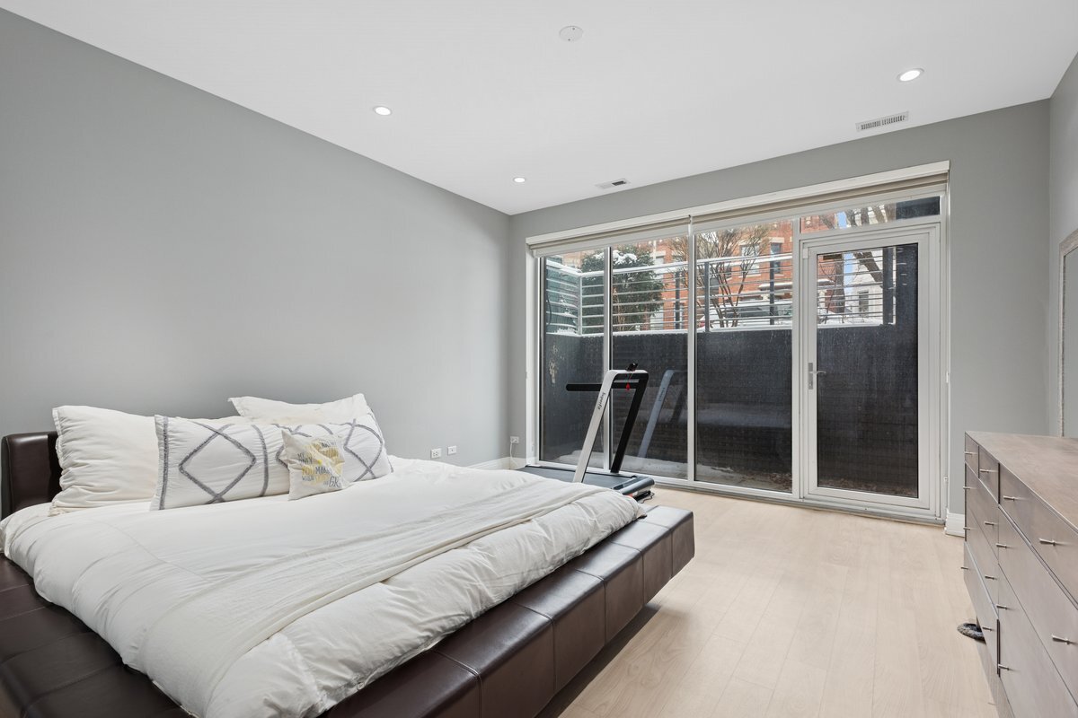 1437 W Diversey Parkway #1W, Chicago, IL 60614