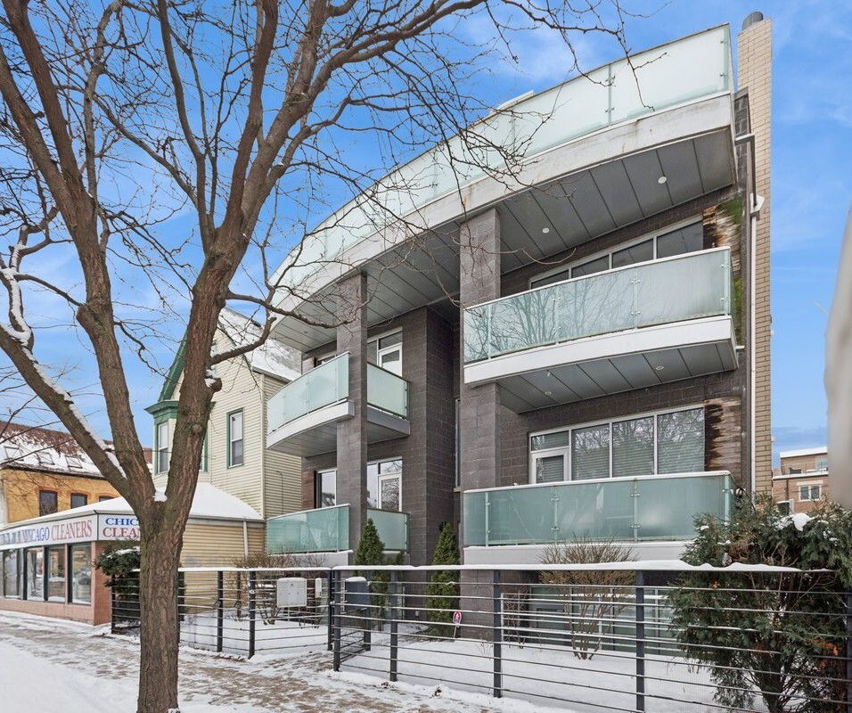 1437 W Diversey Parkway #1W, Chicago, IL 60614