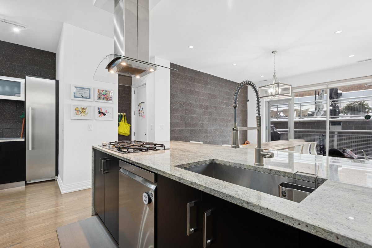 1437 W Diversey Parkway #1W, Chicago, IL 60614