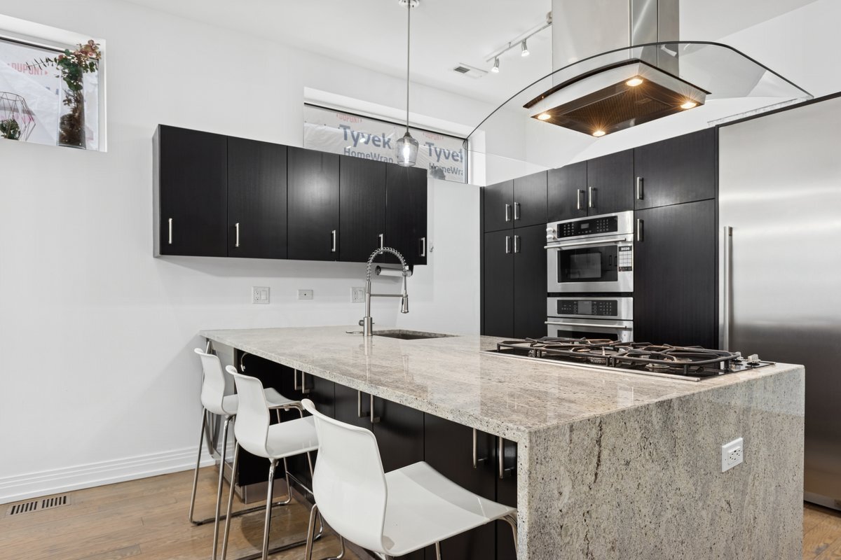 1437 W Diversey Parkway #1W, Chicago, IL 60614