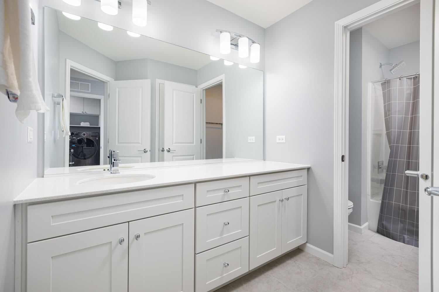 1127 Hibbard Road, Naperville, IL 60563