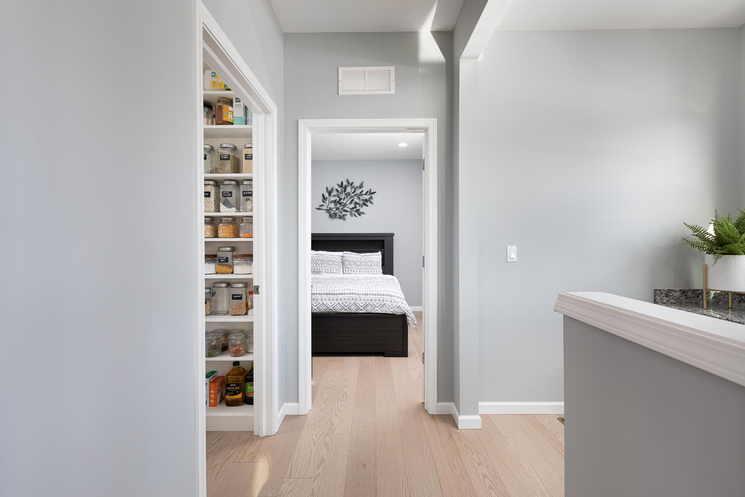 1127 Hibbard Road, Naperville, IL 60563