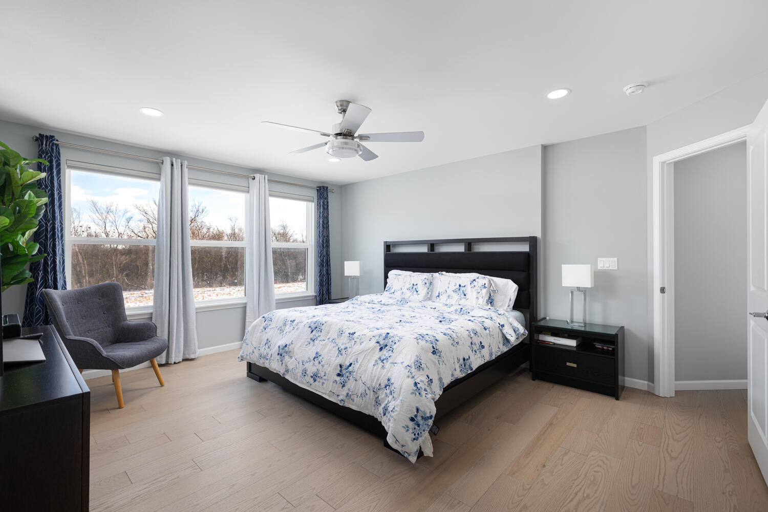 1127 Hibbard Road, Naperville, IL 60563