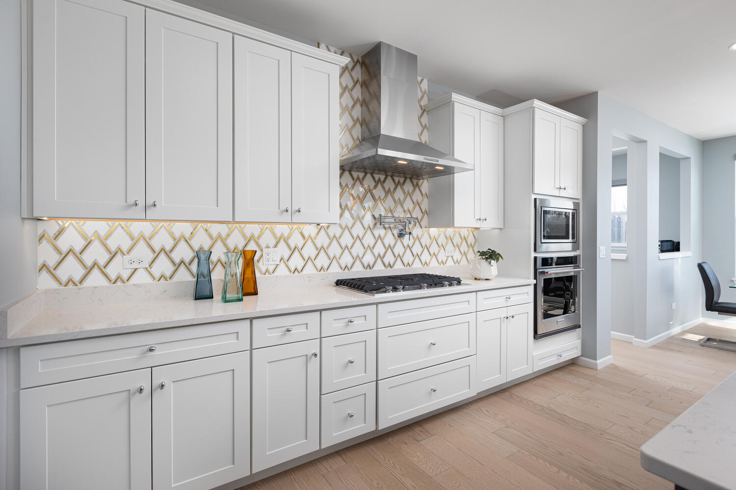 1127 Hibbard Road, Naperville, IL 60563