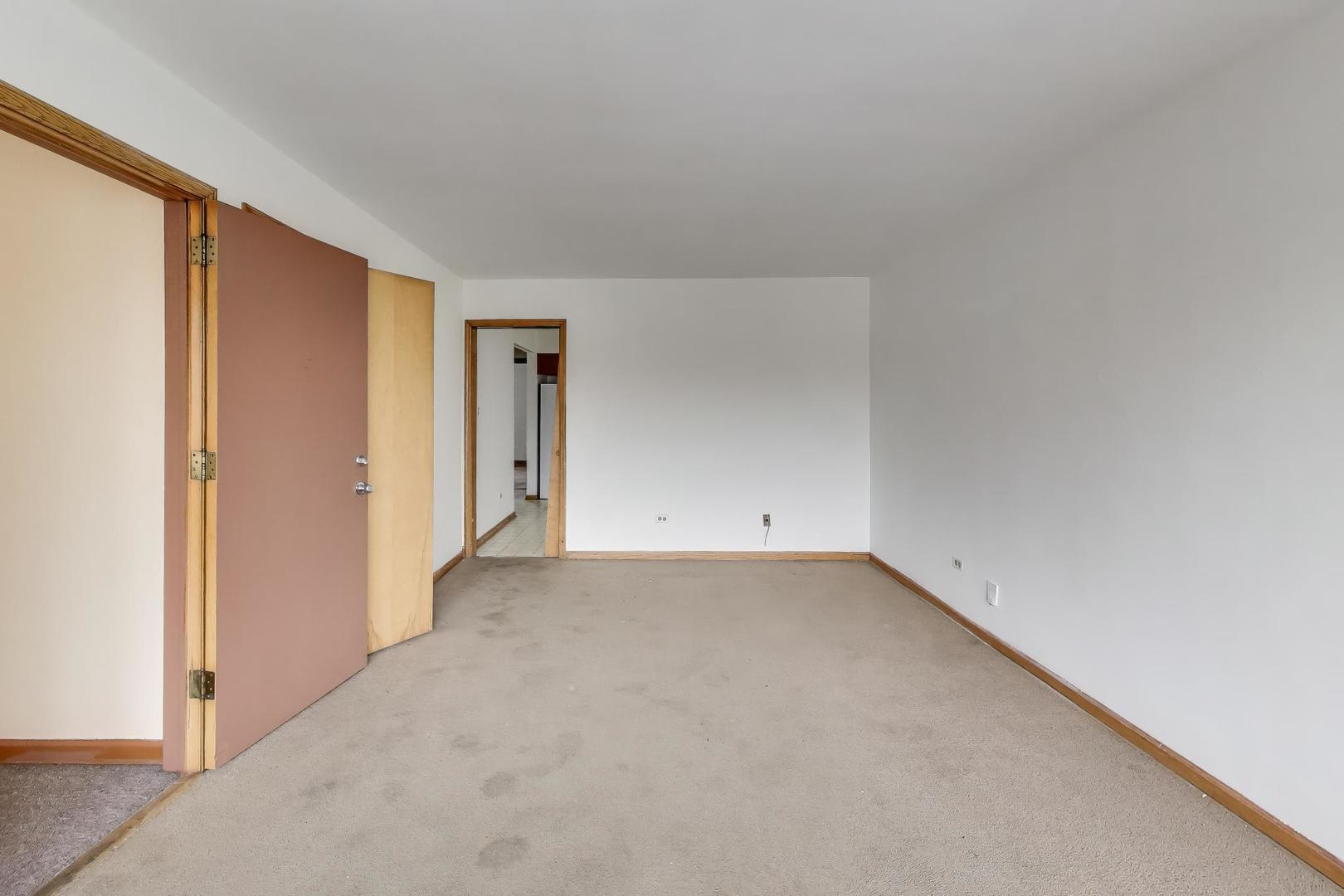 1833 Oak Park Avenue, Berwyn, IL 60402