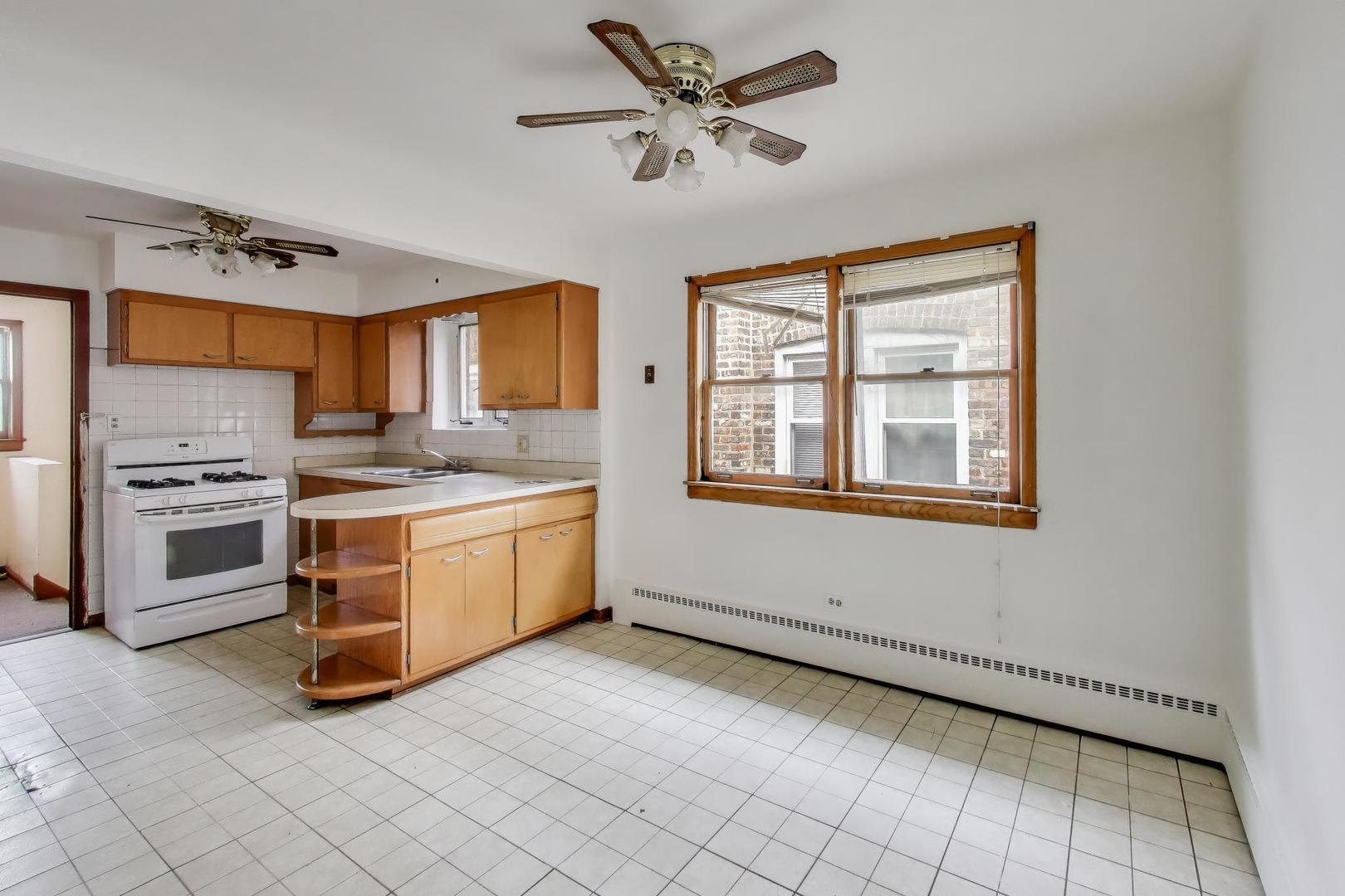 1833 Oak Park Avenue, Berwyn, IL 60402