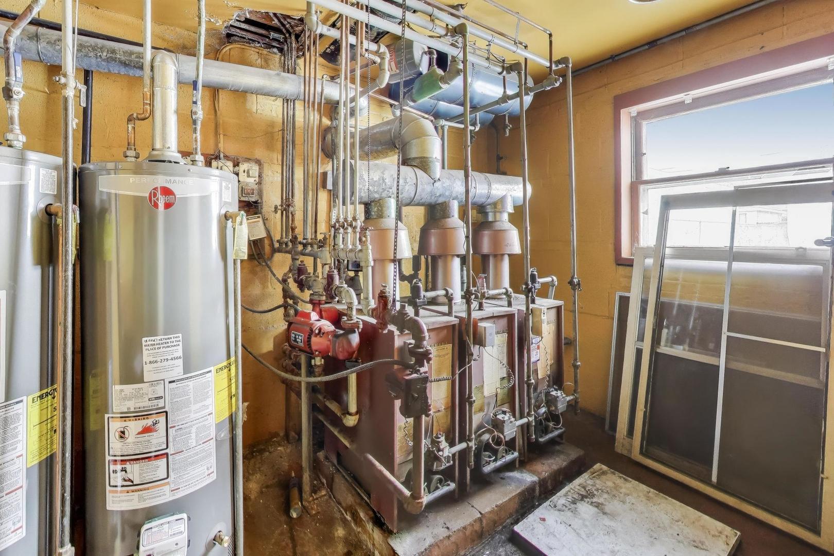 1833 Oak Park Avenue, Berwyn, IL 60402