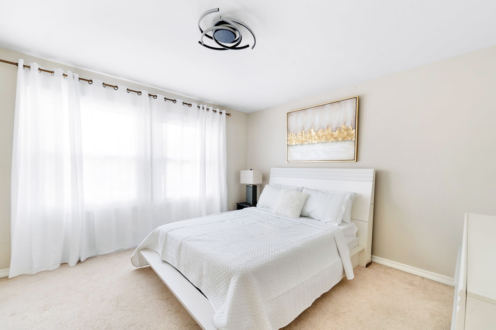 1211 Diane Lane, Elk Grove Village, IL 60007