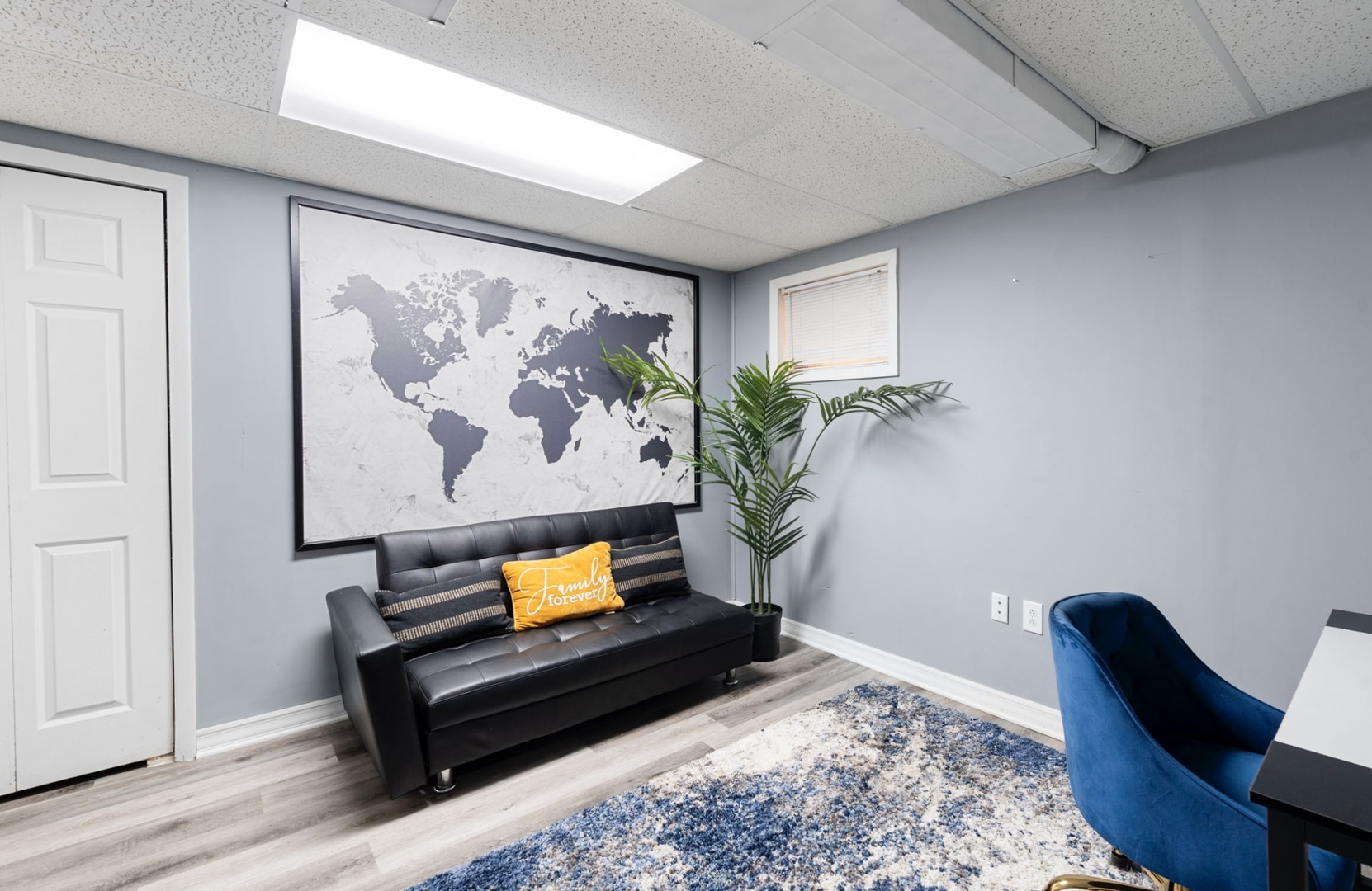 1211 Diane Lane, Elk Grove Village, IL 60007