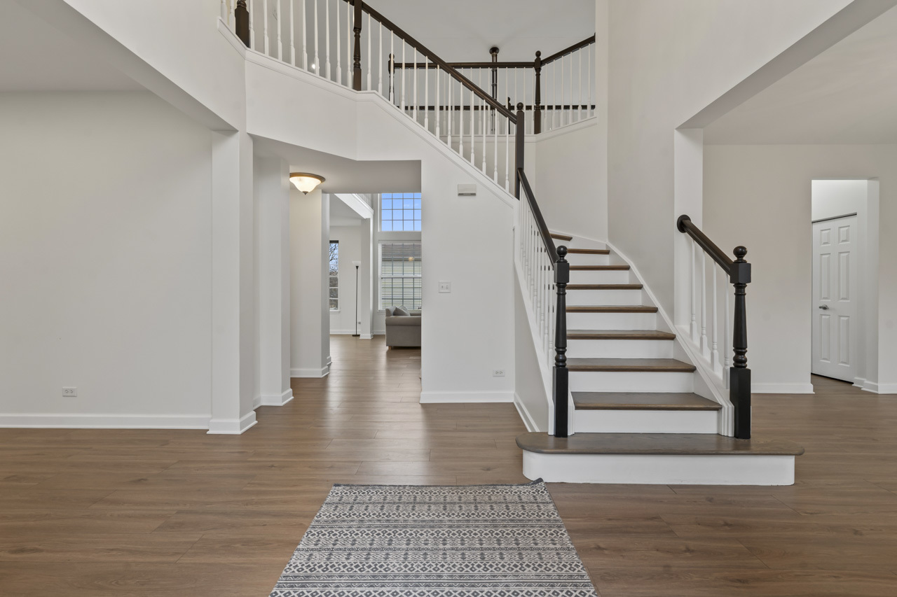 1632 Acorn Drive, Hoffman Estates, IL 60192