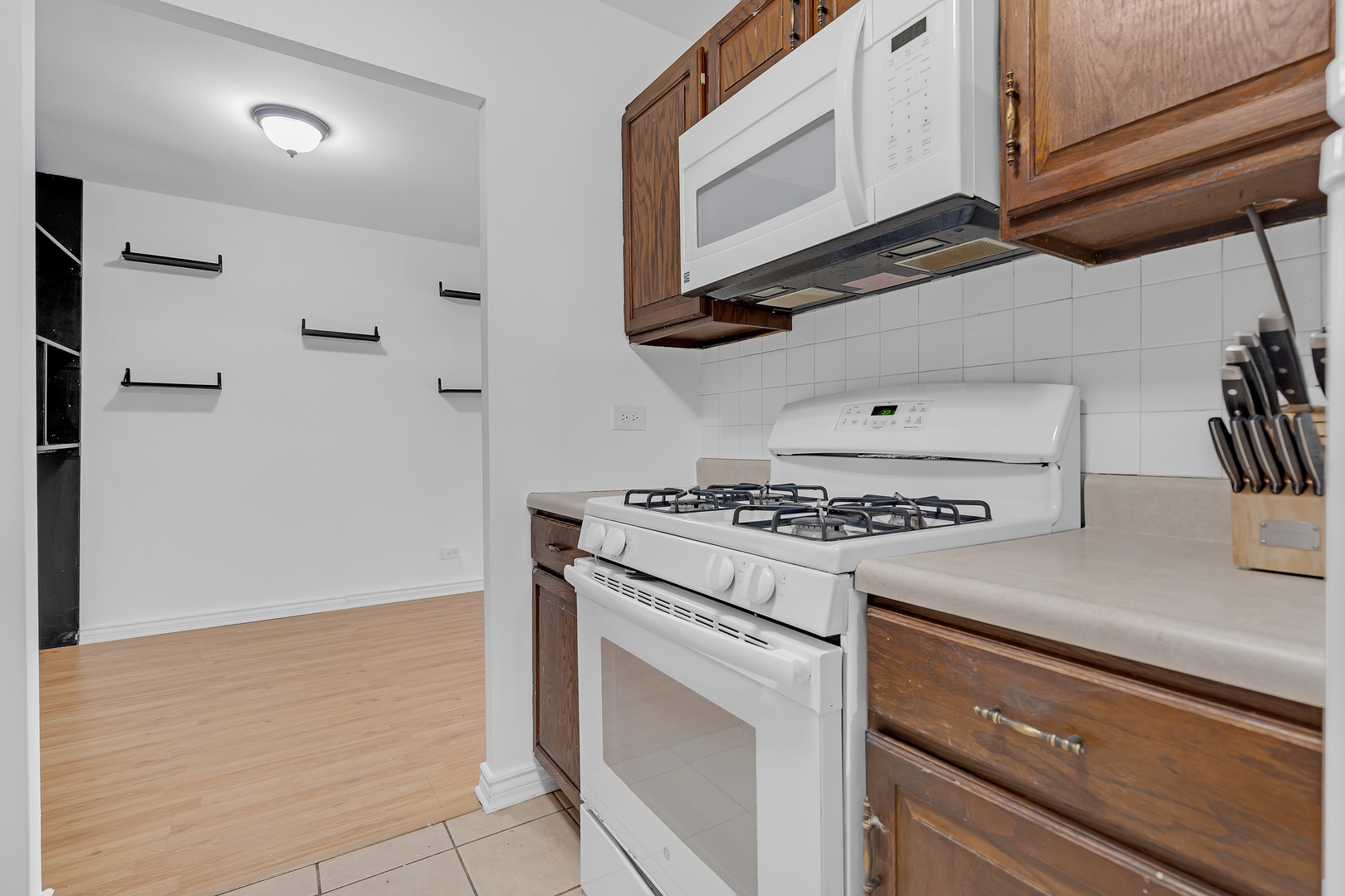 840 Wellington Avenue #108, Elk Grove Village, IL 60007