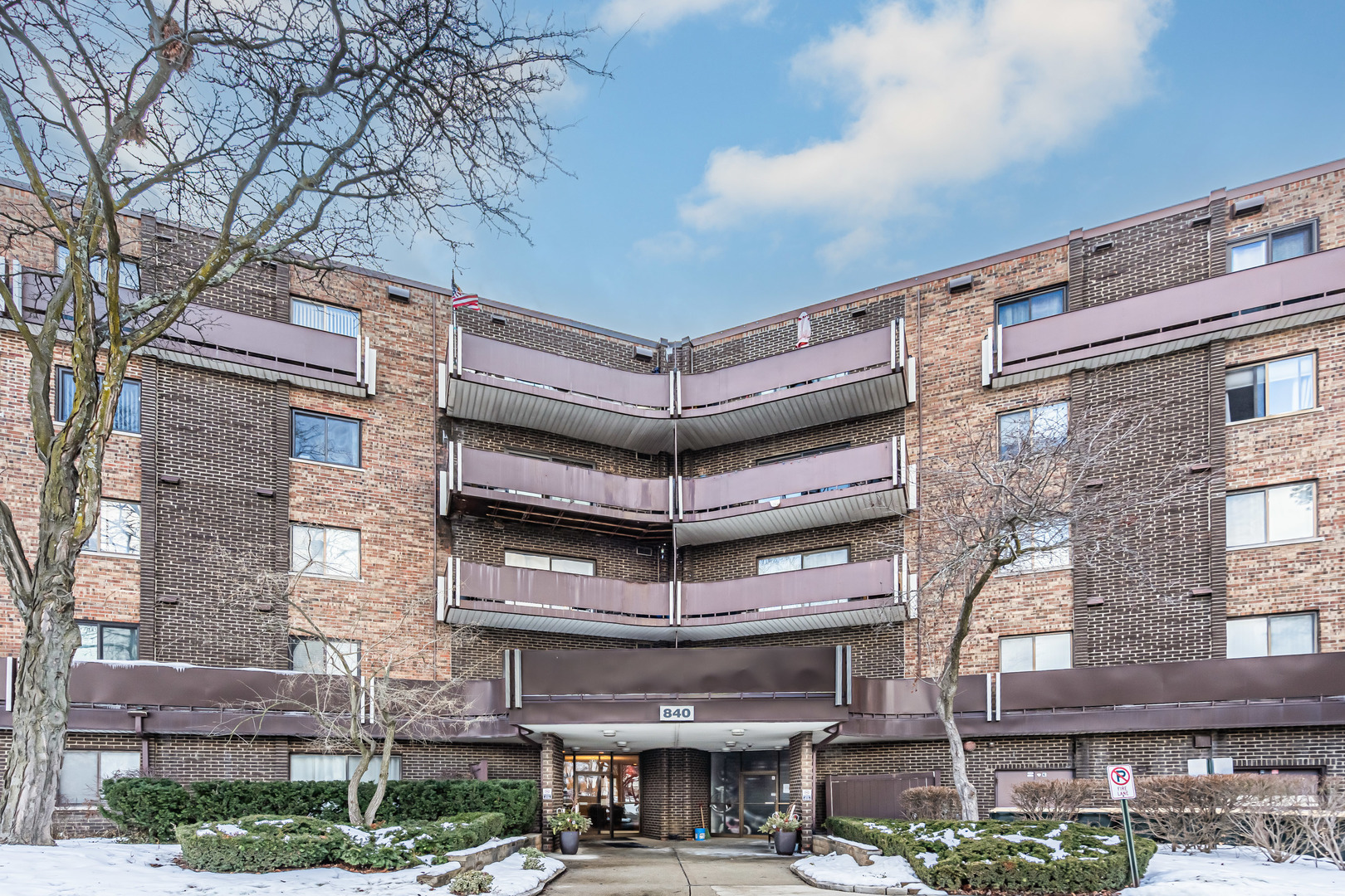 840 Wellington Avenue #108, Elk Grove Village, IL 60007
