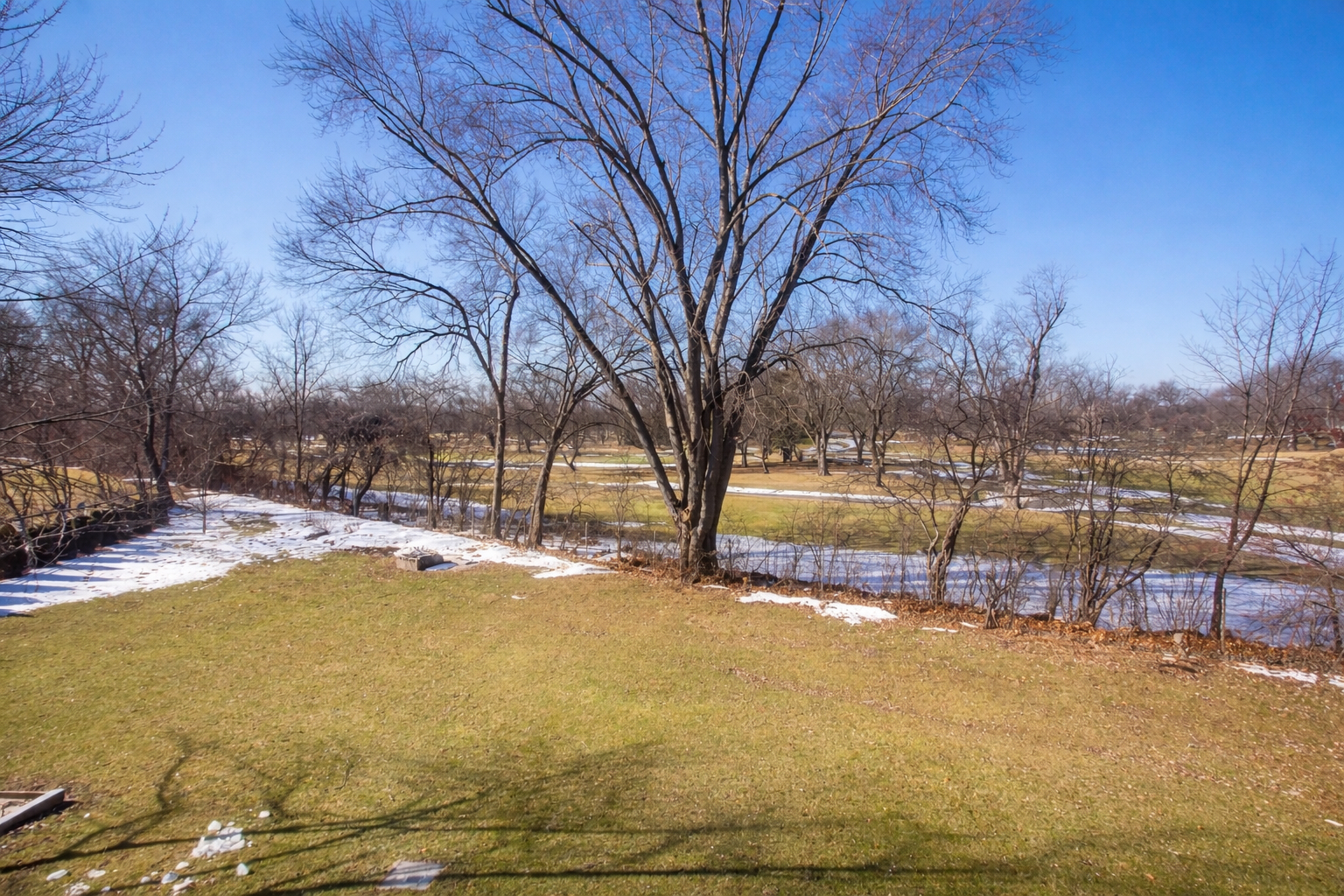 560 Partridge Drive, West Chicago, IL 60185