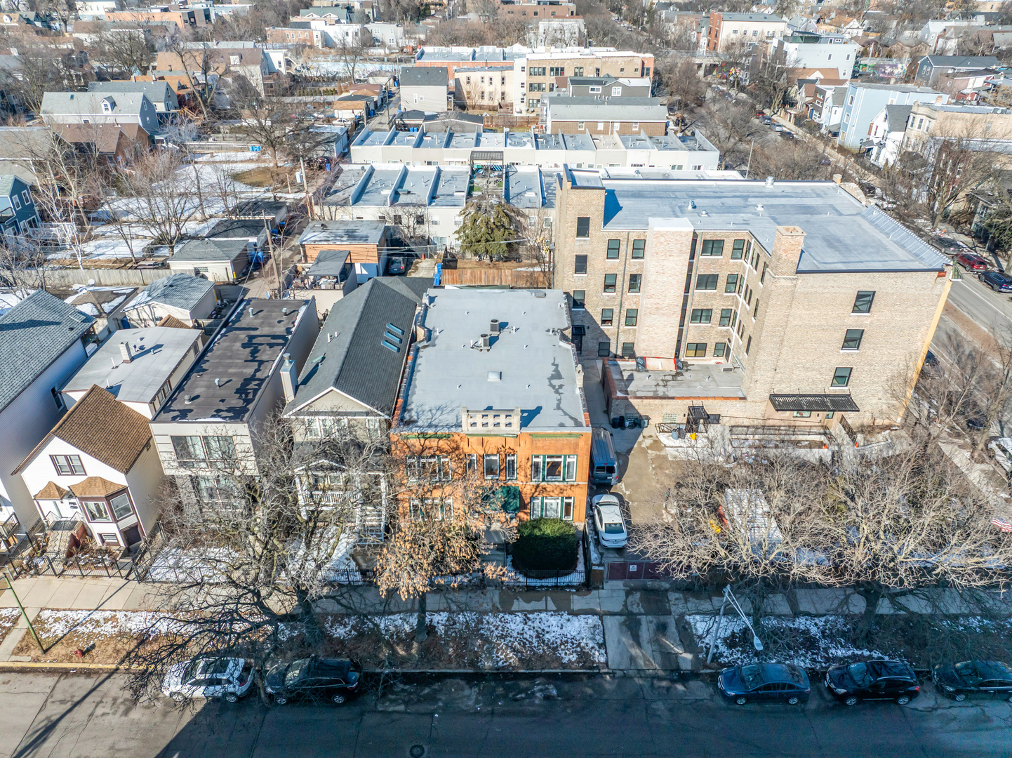 3208 W Wabansia Avenue, Chicago, IL 60647