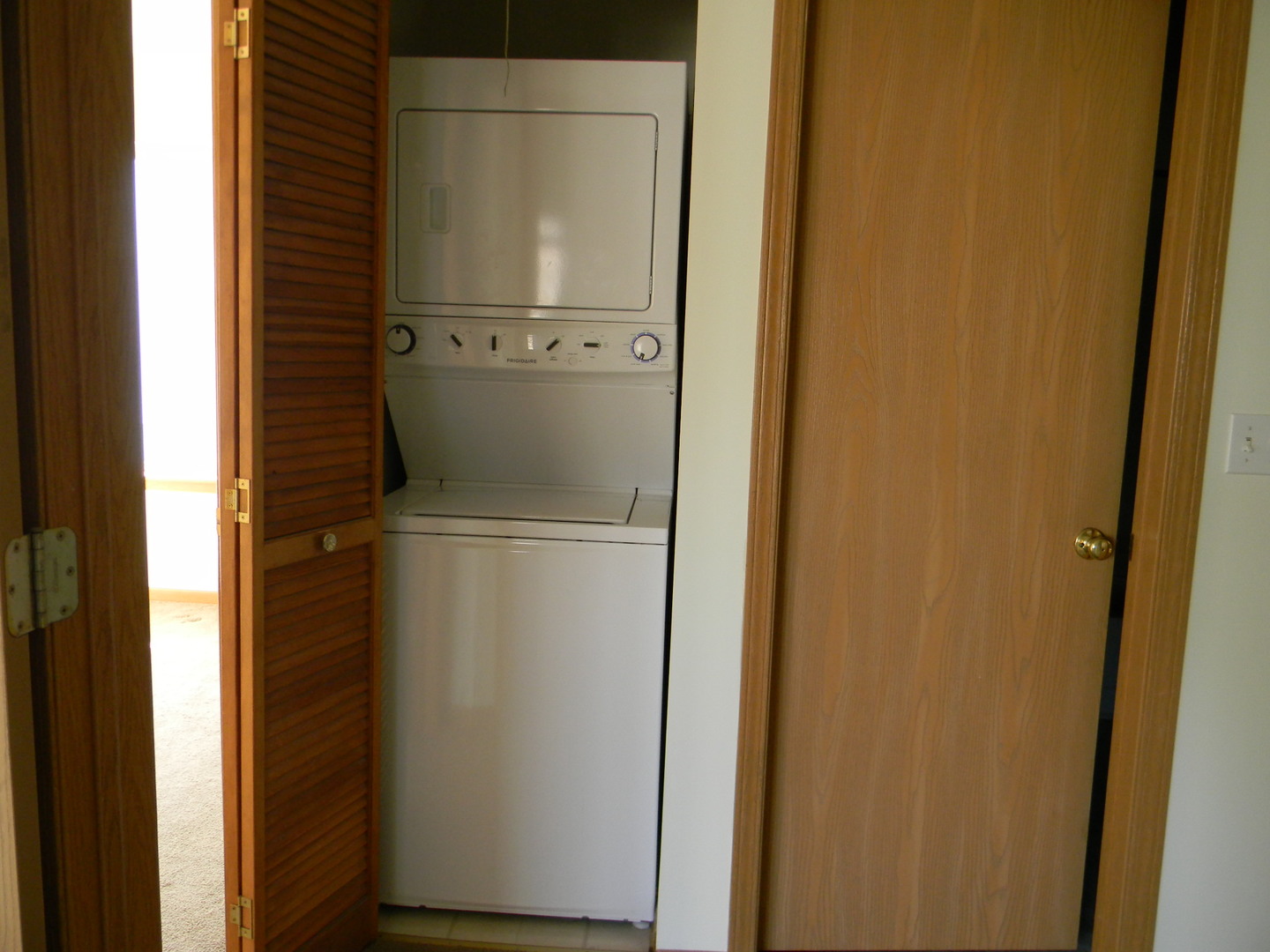 1542 Sauganash Court, Gurnee, IL 60031