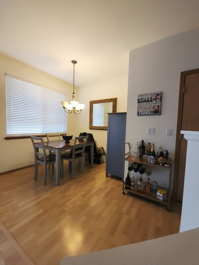 1542 Sauganash Court, Gurnee, IL 60031