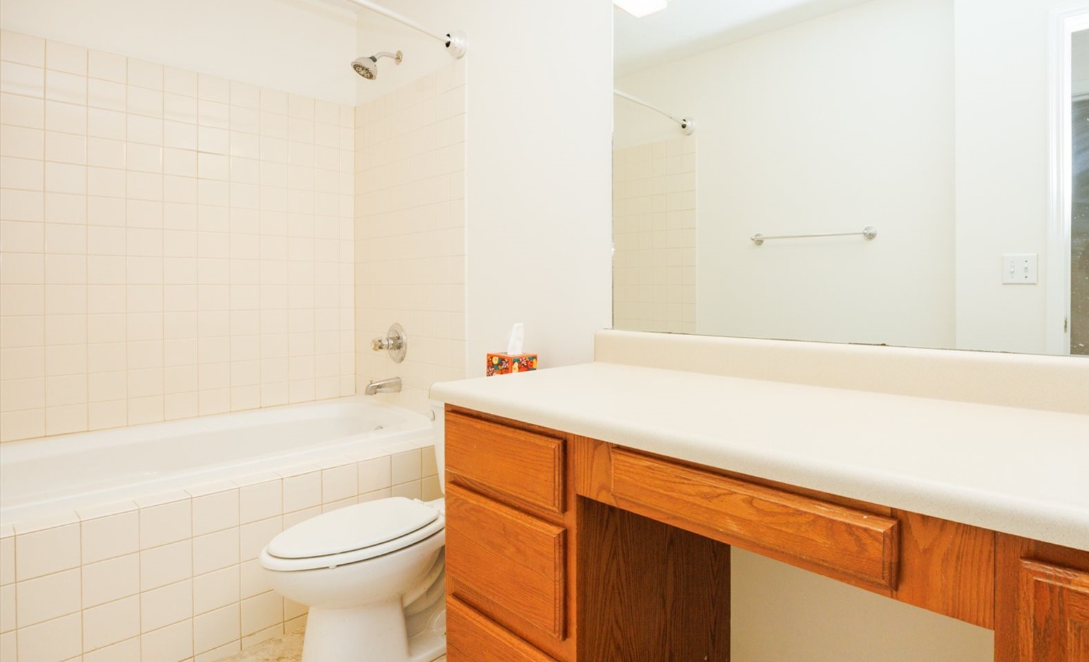 38 Rounds Road, Bloomington, IL 61704