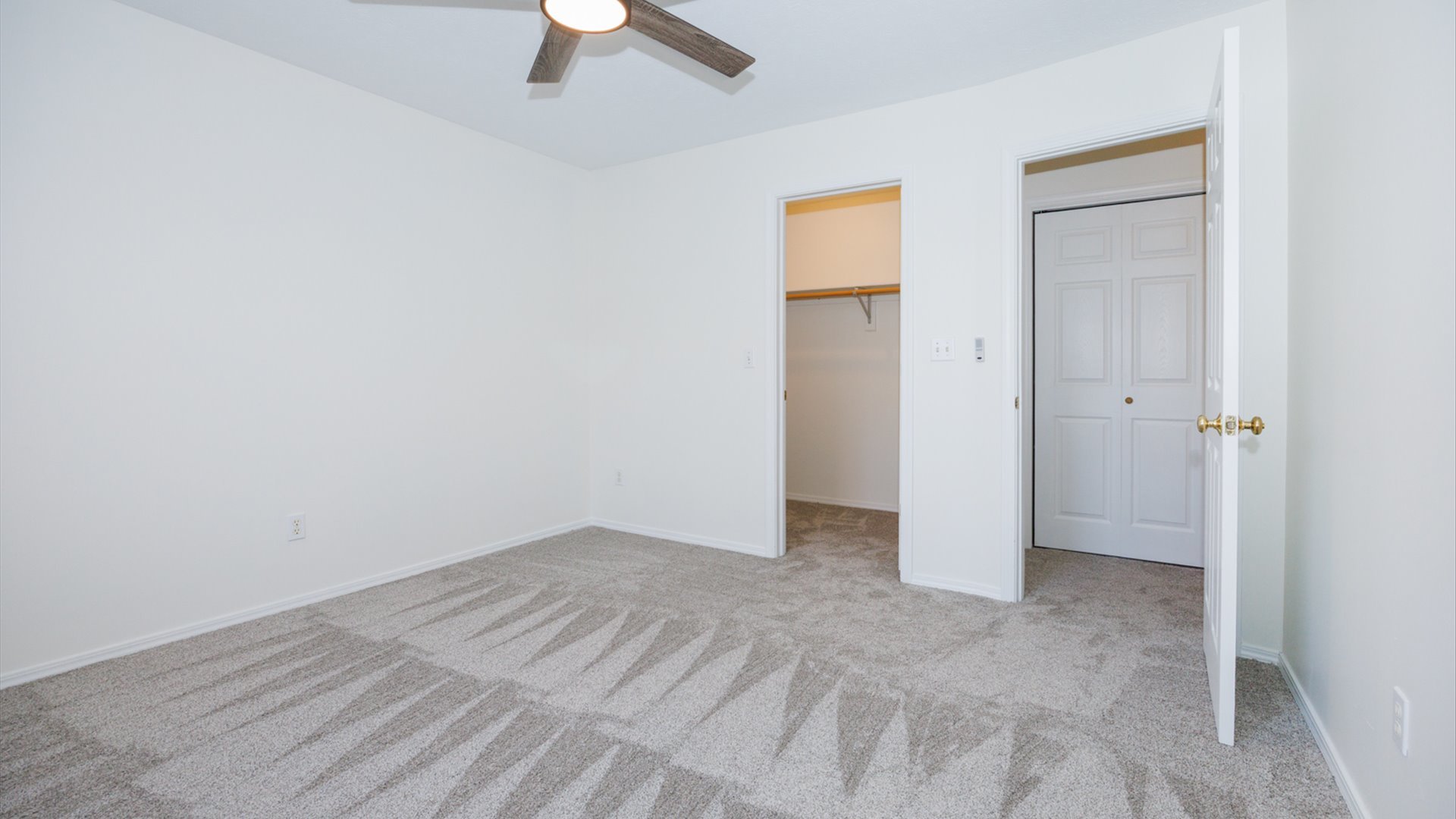 38 Rounds Road, Bloomington, IL 61704