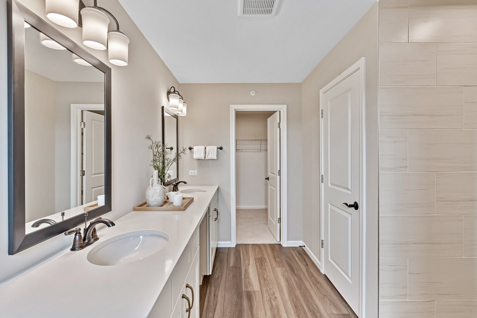 219 Mountain Interval Road #07432, Schaumburg, IL 60193