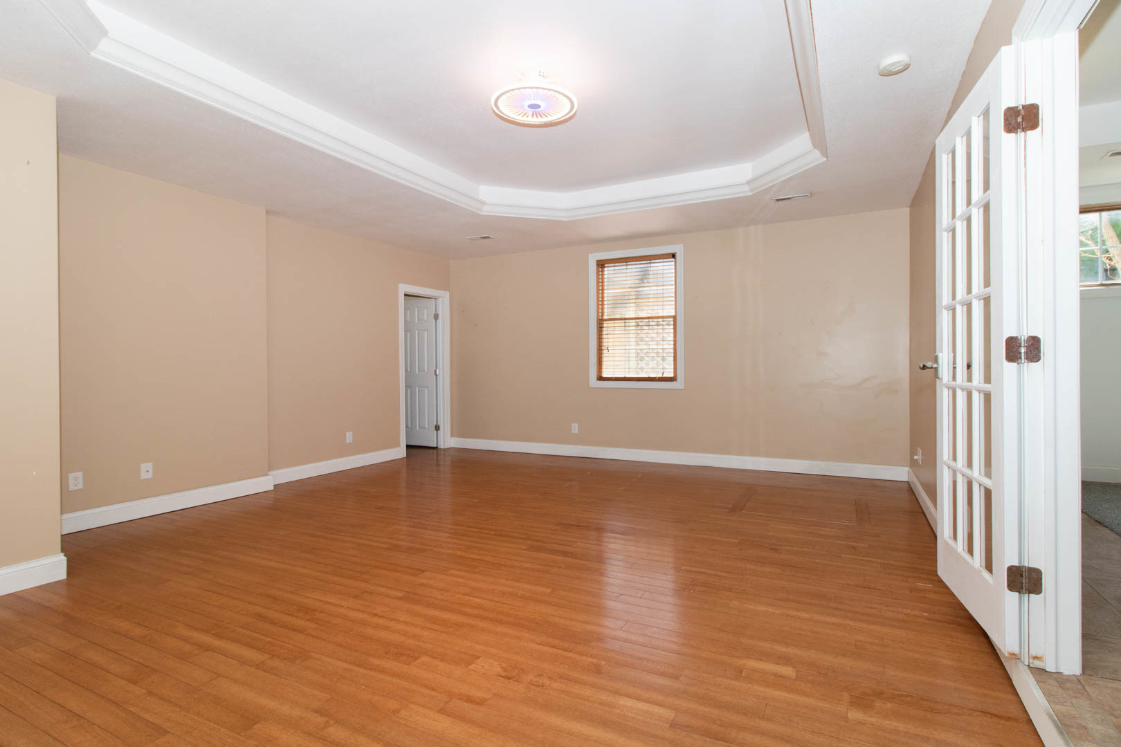 25289 White Owl Lane, Hudson, IL 61748