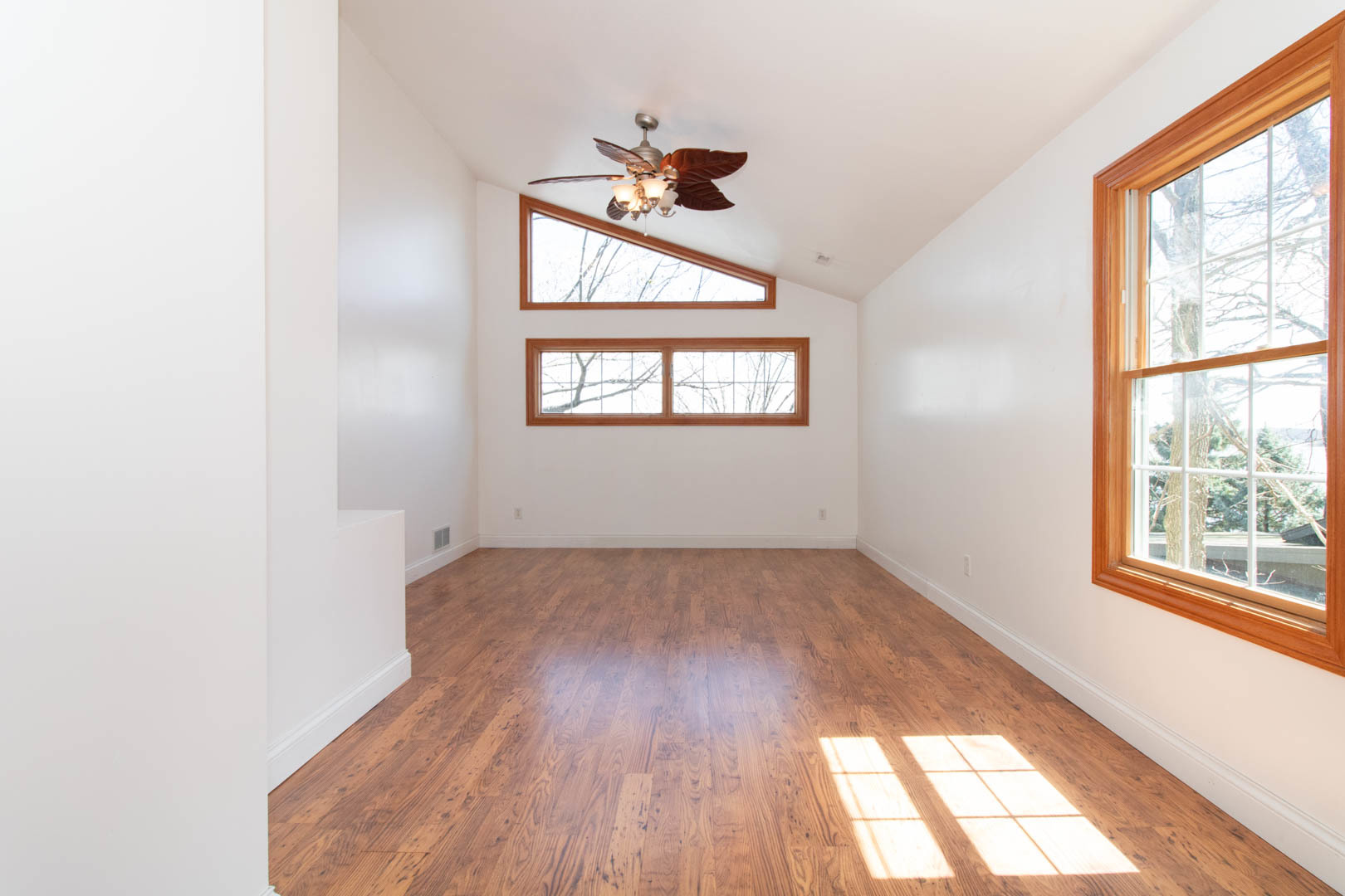 25289 White Owl Lane, Hudson, IL 61748