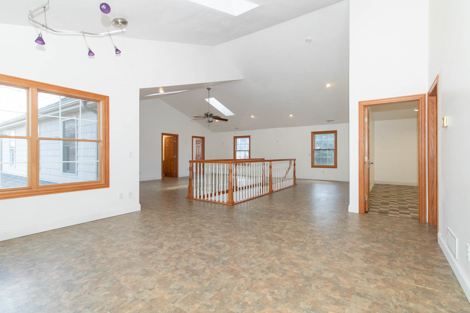 25289 White Owl Lane, Hudson, IL 61748