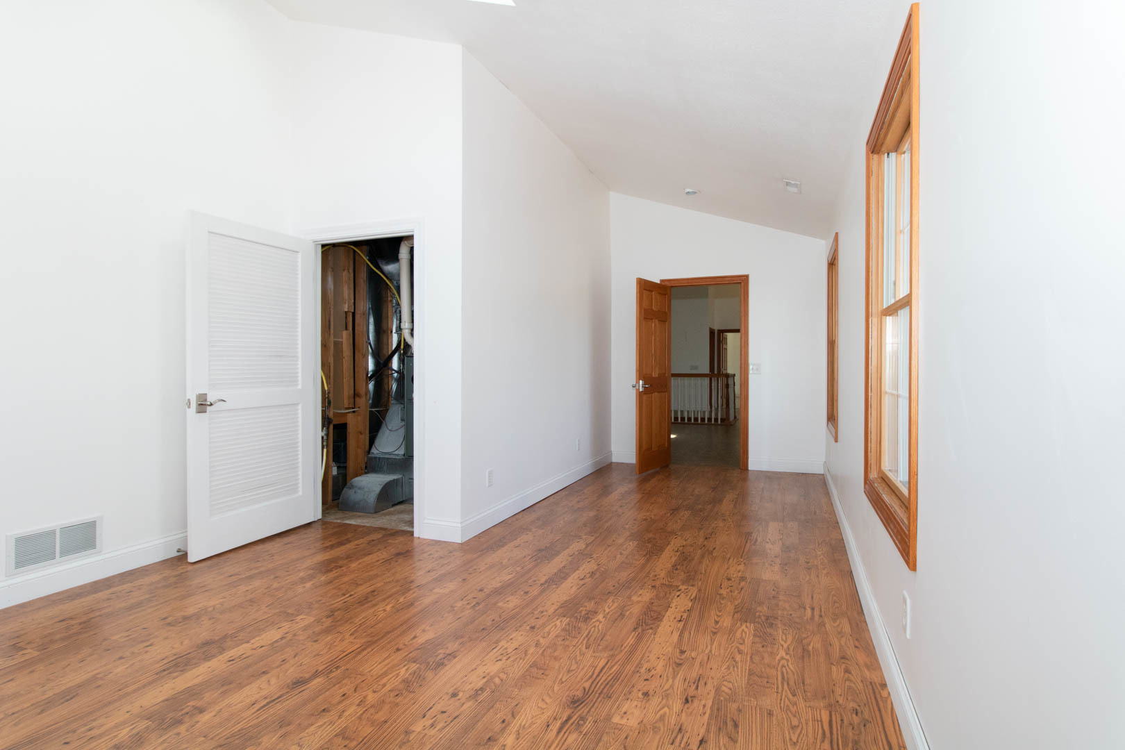 25289 White Owl Lane, Hudson, IL 61748