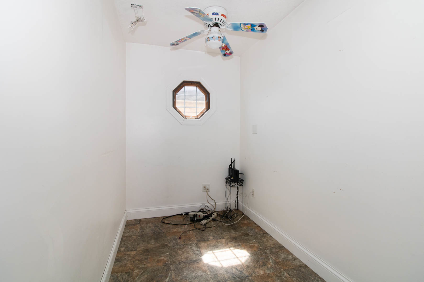 25289 White Owl Lane, Hudson, IL 61748