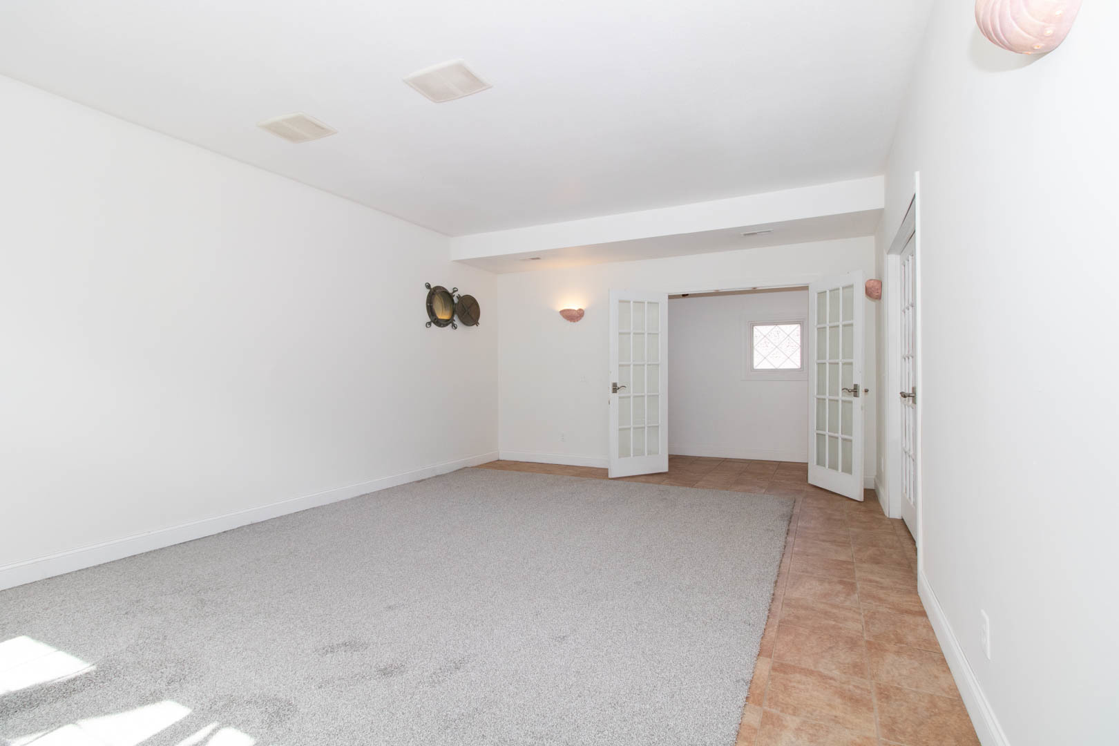 25289 White Owl Lane, Hudson, IL 61748