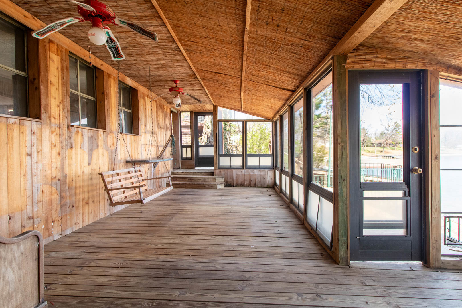 25289 White Owl Lane, Hudson, IL 61748