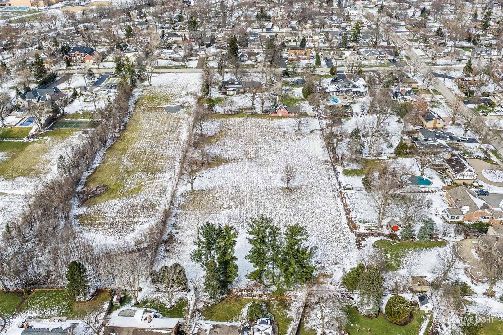 116 E Farnham Lane, Wheaton, IL 60189