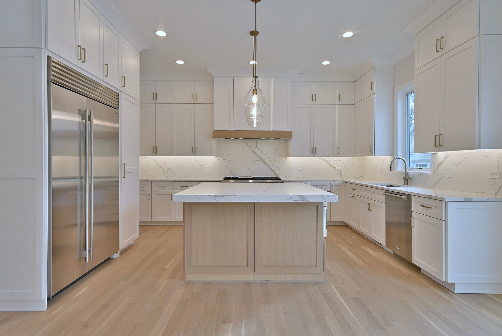 742 S Saylor Avenue, Elmhurst, IL 60126