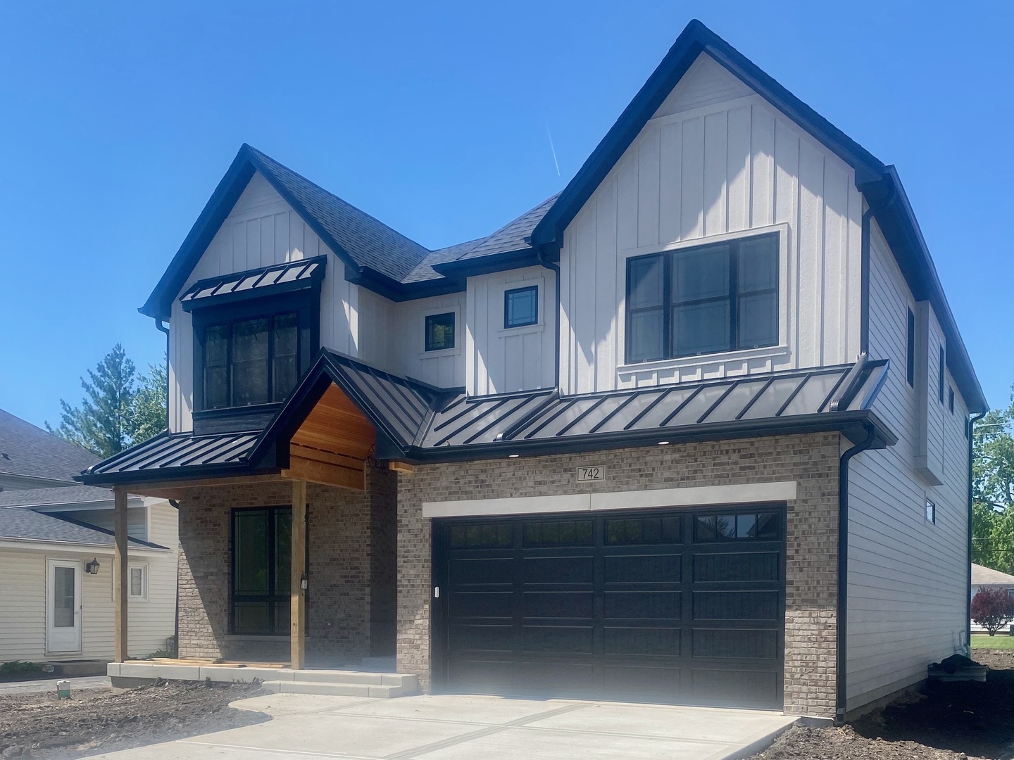 742 S Saylor Avenue, Elmhurst, IL 60126